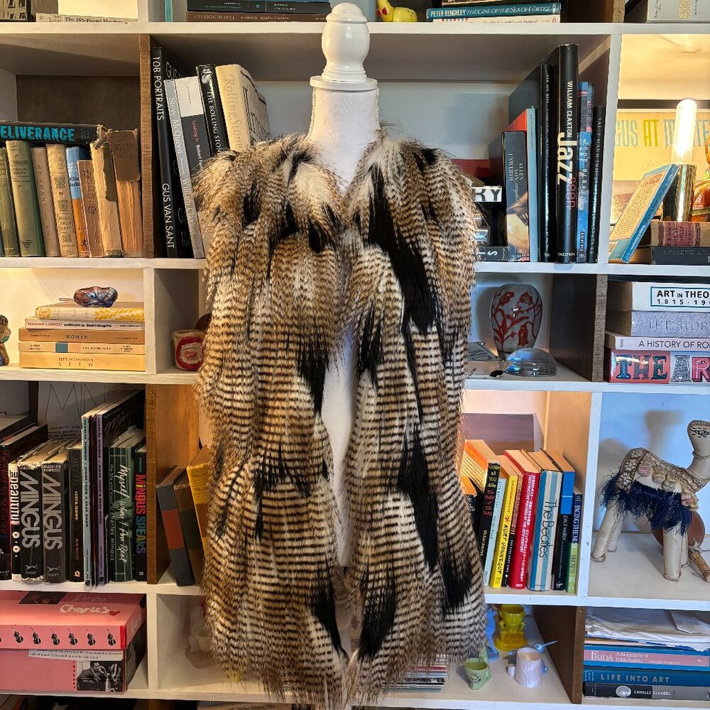 BSABLE FAUX FUR VEST